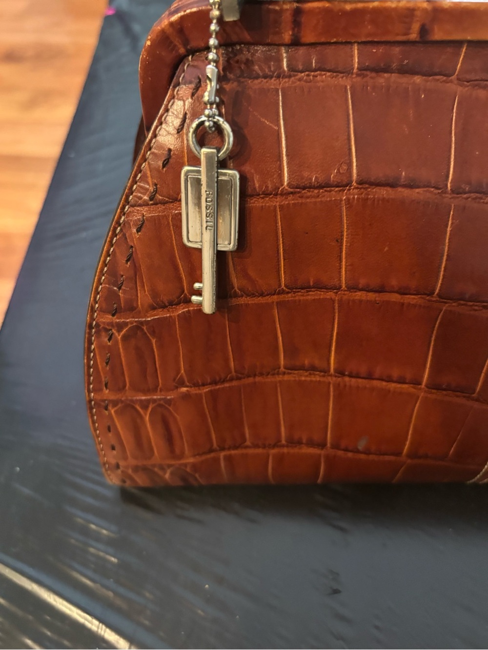 Fossil Croc-Embossed Brown Leather Shoulder Bag with Charm - Picture 4 of 5